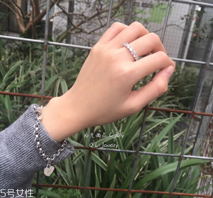 手鏈發(fā)黑如何清洗？手鏈變黑了怎么辦