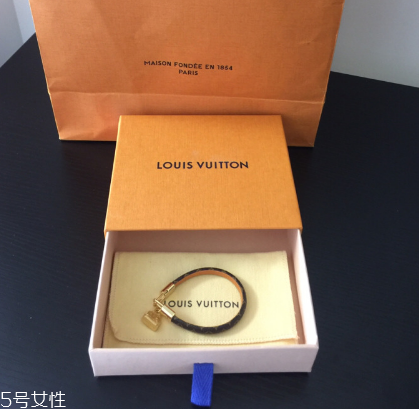 手鏈和手鐲能同時(shí)戴嗎？手鏈和手鐲一起戴好嗎