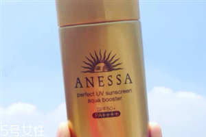 安耐曬和碧柔有什么區(qū)別 碧柔防曬霜和安耐曬哪個好 安耐曬和碧柔有什么區(qū)別 碧柔防曬霜和安耐曬哪個好