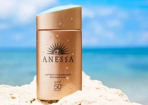 安耐曬和碧柔有什么區(qū)別 碧柔防曬霜和安耐曬哪個好 安耐曬和碧柔有什么區(qū)別 碧柔防曬霜和安耐曬哪個好