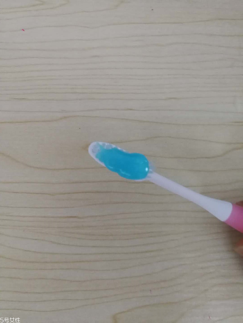 美白牙膏佳潔士和中華哪個好 美白牙膏佳潔士vs中華 美白牙膏佳潔士和中華哪個好 美白牙膏佳潔士vs中華