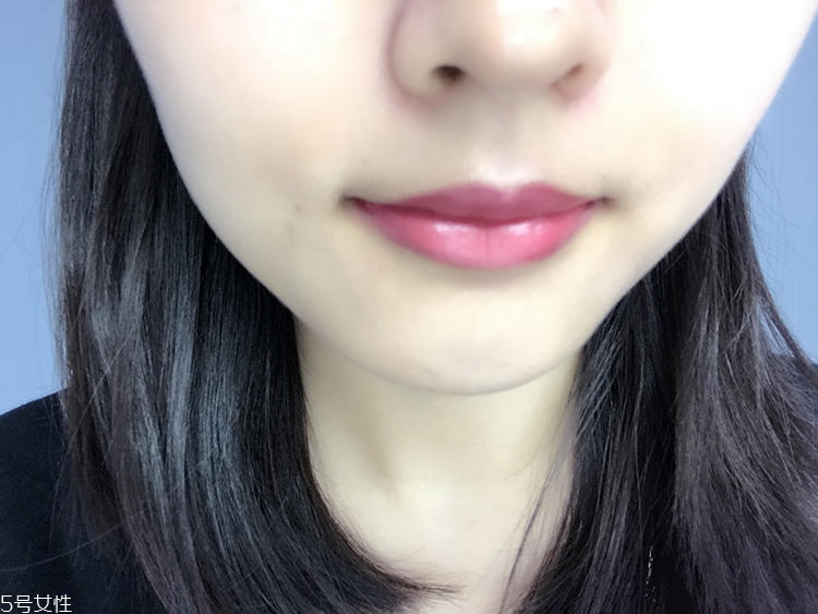 mac brick o la口紅日常嗎？mac brick o la上嘴圖