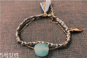 手鏈要比手圍大幾厘米？手鏈要比手圍大多少