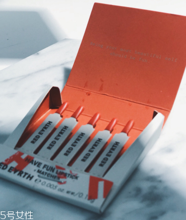 red earth紅地球火柴盒口紅多少錢 紅地球火柴盒口紅價格 red earth紅地球火柴盒口紅多少錢 紅地球火柴盒口紅價格