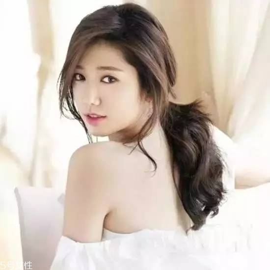 留什么發(fā)型顯年輕洋氣 30歲的女人適合什么發(fā)型圖片 留什么發(fā)型顯年輕洋氣 30歲的女人適合什么發(fā)型圖片