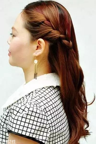 留什么發(fā)型顯年輕洋氣 30歲的女人適合什么發(fā)型圖片 留什么發(fā)型顯年輕洋氣 30歲的女人適合什么發(fā)型圖片