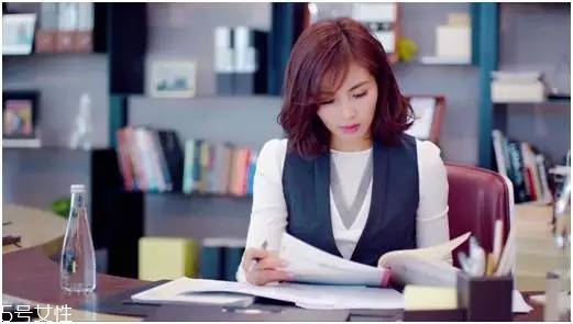 留什么發(fā)型顯年輕洋氣 30歲的女人適合什么發(fā)型圖片 留什么發(fā)型顯年輕洋氣 30歲的女人適合什么發(fā)型圖片