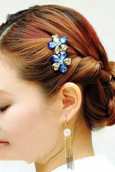 留什么發(fā)型顯年輕洋氣 30歲的女人適合什么發(fā)型圖片 留什么發(fā)型顯年輕洋氣 30歲的女人適合什么發(fā)型圖片