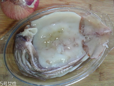 魷魚是烏賊嗎？魷魚跟烏賊是一種嗎？