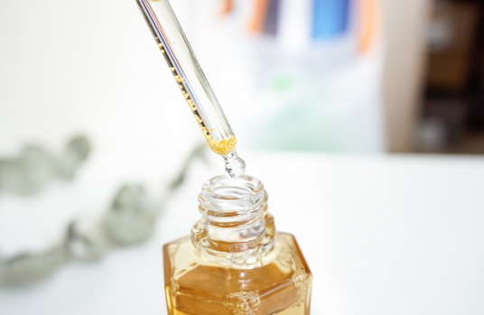 嬌蘭黃金復(fù)原蜜新舊版區(qū)別 嬌蘭黃金復(fù)原蜜新舊版對比 嬌蘭黃金復(fù)原蜜新舊版區(qū)別 嬌蘭黃金復(fù)原蜜新舊版對比