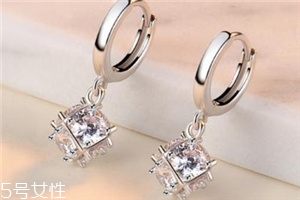 耳環(huán)取不下來怎么辦？耳環(huán)取不下來解決方法