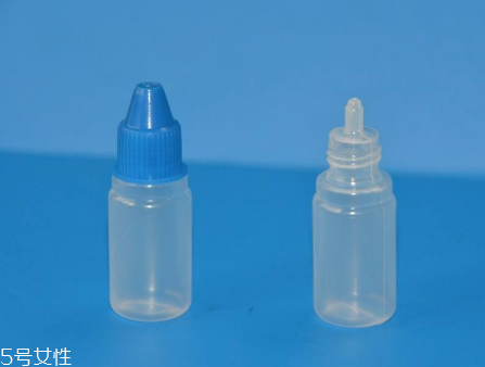 眼藥水是滴在眼睛里嗎？眼藥水是屬于外用的嗎？