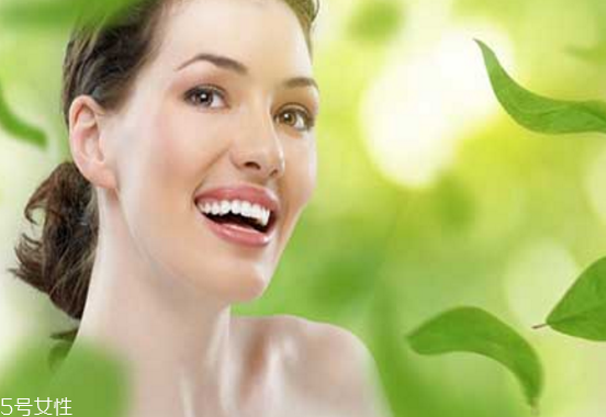 假體隆胸要注意些什么 假體隆胸術(shù)前準(zhǔn)備 假體隆胸要注意些什么 假體隆胸術(shù)前準(zhǔn)備