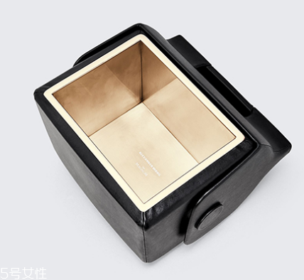 alexander wang與夢龍合作款包包多少錢_在哪買？