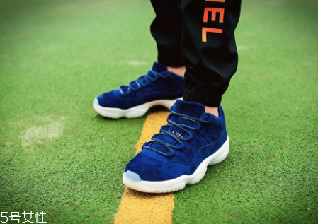 aj 11 low re2pect藍(lán)麂皮開(kāi)箱測(cè)評(píng)_上腳效果