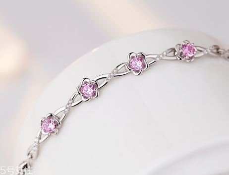 夏天飾品怎么搭配？夏季飾品搭配指南