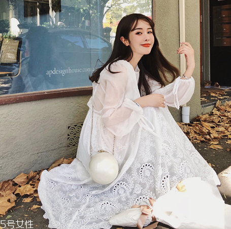 閨蜜聚會穿什么裙子好看？閨蜜聚會穿搭法則