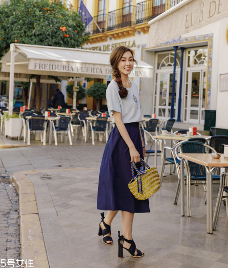 什么樣的裙子顯腿長(zhǎng)？顯腿長(zhǎng)的裙子款式推薦