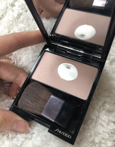 becca紫色高光和資生堂pk107哪個好 becca紫色高光和資生堂pk107哪個好