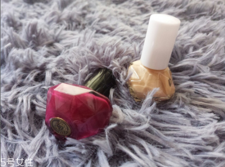 人魚之水指甲油健康嗎 人魚之水指甲油多少錢一只 人魚之水指甲油健康嗎 人魚之水指甲油多少錢一只