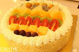 6寸的蛋糕多少錢(qián) 6寸蛋糕夠幾個(gè)人吃 6寸的蛋糕多少錢(qián) 6寸蛋糕夠幾個(gè)人吃