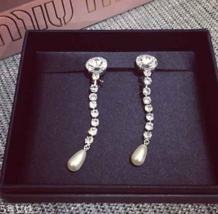 耳環(huán)掉下水道怎么辦？耳環(huán)掉下水道怎么撿