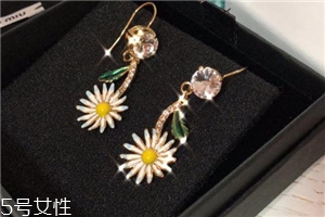 耳環(huán)掉下水道怎么辦？耳環(huán)掉下水道怎么撿