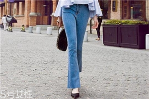 微胖女生適合什么牛仔褲？微胖女生牛仔褲穿搭技巧