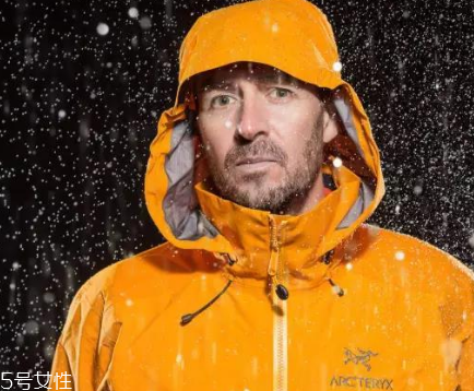 始祖鳥沖鋒衣怎么洗？始祖鳥沖鋒衣清洗方法