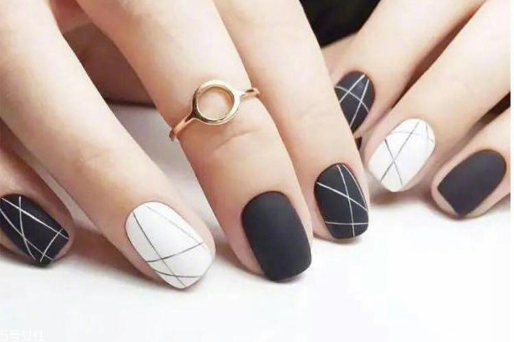 美甲怎么留白好看？好看的美甲留白款式