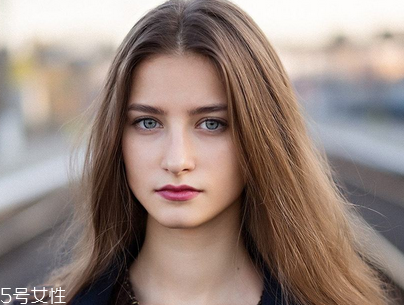 線雕和玻尿酸的區(qū)別 線雕后敷面膜注意什么 線雕和玻尿酸的區(qū)別 線雕后敷面膜注意什么