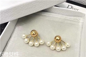 耳環(huán)發(fā)黃怎么清洗？耳環(huán)發(fā)黃清洗方法