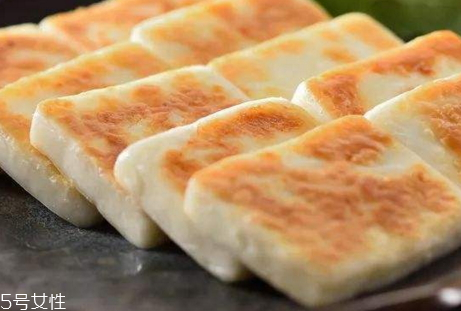 乳餅不能和什么一起吃 乳餅什么人不能吃 乳餅不能和什么一起吃 乳餅什么人不能吃