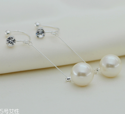 耳夾要耳洞嗎？耳夾需要打耳洞嗎