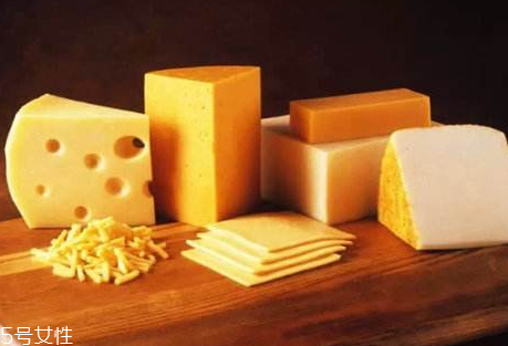 切達(dá)奶酪可以做披薩嗎 做披薩用什么奶酪 切達(dá)奶酪可以做披薩嗎 做披薩用什么奶酪