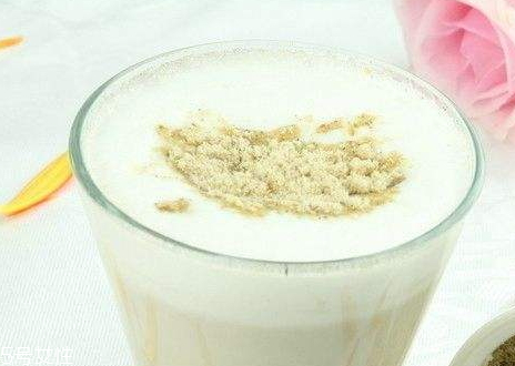 五谷粉可以加蜂蜜嗎 蜂蜜五谷粉怎么泡 五谷粉可以加蜂蜜嗎 蜂蜜五谷粉怎么泡