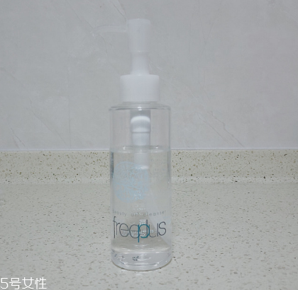 芙麗芳絲卸妝油怎么用 芙麗芳絲卸妝油使用方法 芙麗芳絲卸妝油怎么用 芙麗芳絲卸妝油使用方法