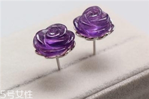 耳釘不帶耳帽會(huì)掉嗎？耳釘沒(méi)有耳帽會(huì)不會(huì)掉