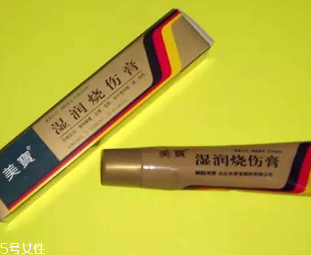 美寶濕潤燒傷膏有激素嗎？美寶濕潤燒傷膏是激素藥嗎？