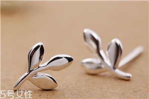 耳釘彎了怎么弄直？耳釘變彎了怎么辦？