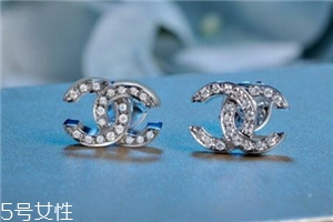 香奈兒雙c耳釘多少錢？香奈兒雙c耳釘專柜價格