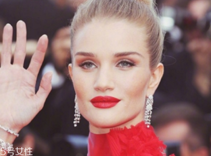 鼻翼縮小多久可以化妝？鼻翼縮小多長時間才能化妝？