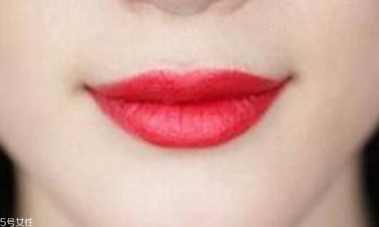 曬傷復古妝怎么簡單畫 自然妝演繹別樣風情