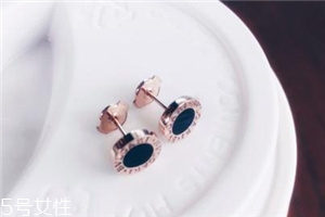 耳釘銀針變黑怎么處理？耳釘銀針變黑了怎么辦？