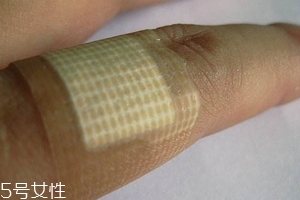 創(chuàng)可貼可以帶上飛機嗎？