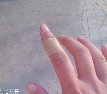 創(chuàng)可貼可以帶上飛機(jī)嗎？