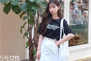 夏天穿黑色衣服容易曬黑嗎？夏天穿黑色會曬黑嗎？