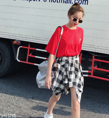 夏天穿紅色衣服吸熱嗎？夏天穿紅色會熱嗎？