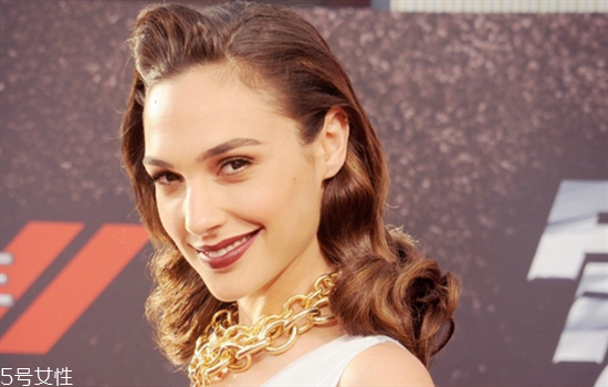 玻尿酸打下巴后可以捏嗎 玻尿酸打下巴后需要避免做什么 玻尿酸打下巴后可以捏嗎 玻尿酸打下巴后需要避免做什么