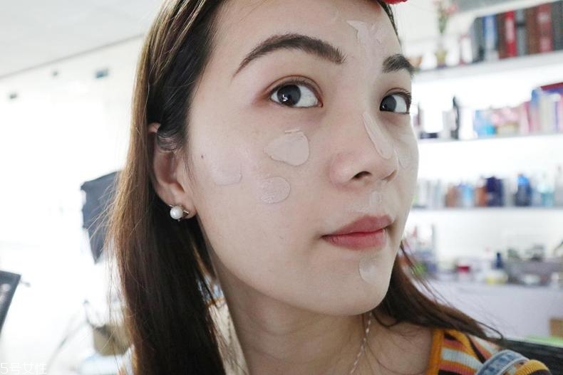 旅游畫什么妝容比較好 4個(gè)步驟美美出游